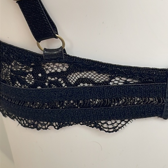 Vince Camuto Bra 36C Black Lace Adjustable Padded Stretchy Polyester Spandex - Picture 7 of 16
